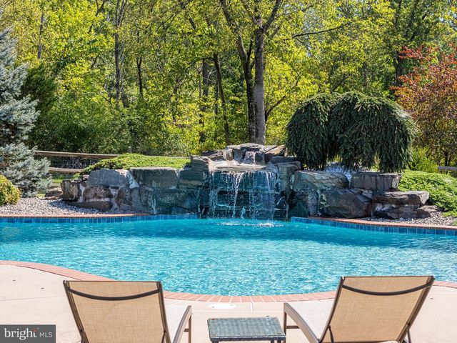 4161 CREEK RD, Collegeville, PA 19426
