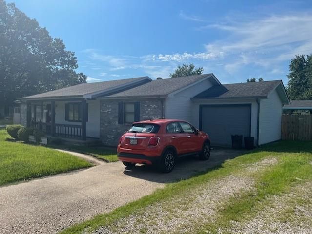 46 Red Cedar Boulevard, Poplar Bluff, MO 63901
