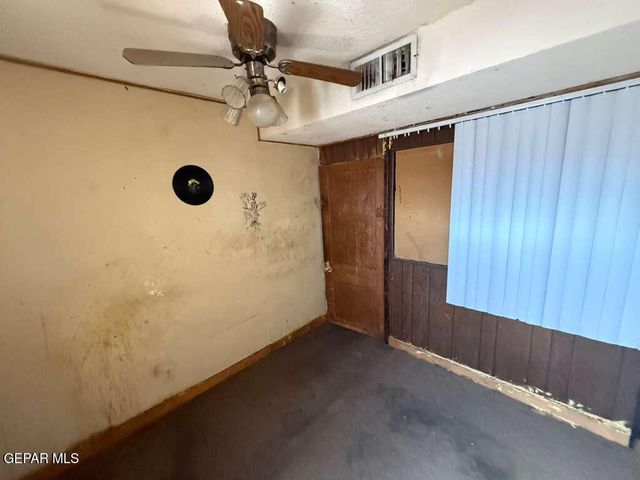 1213 N BOONE Street, El Paso, TX 79903