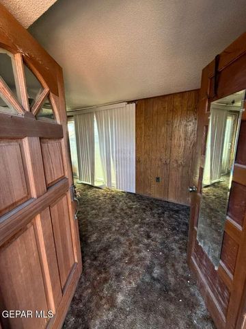 1213 N BOONE Street, El Paso, TX 79903