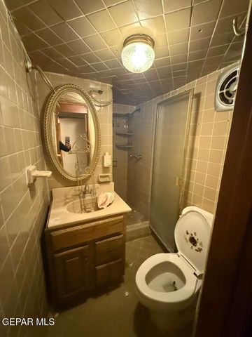 1213 N BOONE Street, El Paso, TX 79903