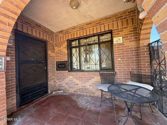 1213 N BOONE Street, El Paso, TX 79903