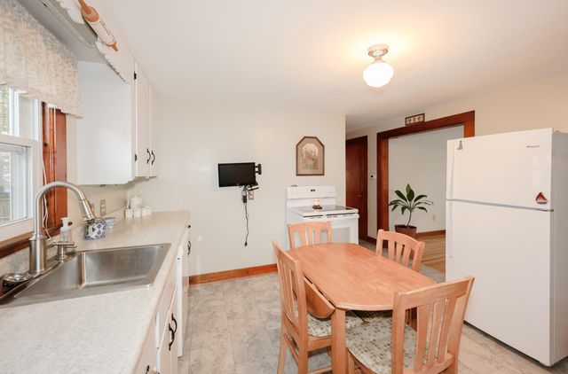 30 Dexter Street, Nashua, NH 03060