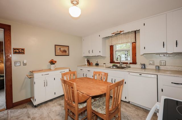 30 Dexter Street, Nashua, NH 03060