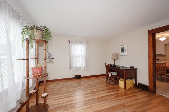 30 Dexter Street, Nashua, NH 03060
