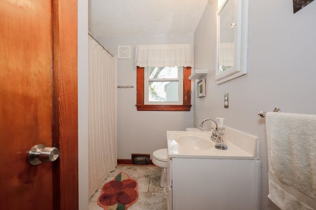 30 Dexter Street, Nashua, NH 03060