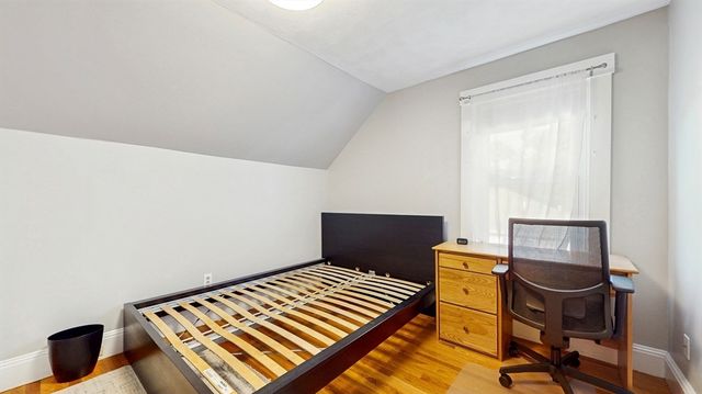 14 Chestnut St 14, Stoneham, MA 02180