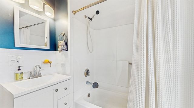 14 Chestnut St 14, Stoneham, MA 02180