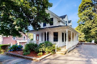 14 Chestnut St 14, Stoneham, MA 02180