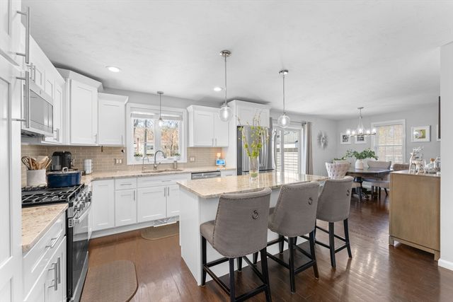 85 Burkeside Ave, Brockton, MA 02301