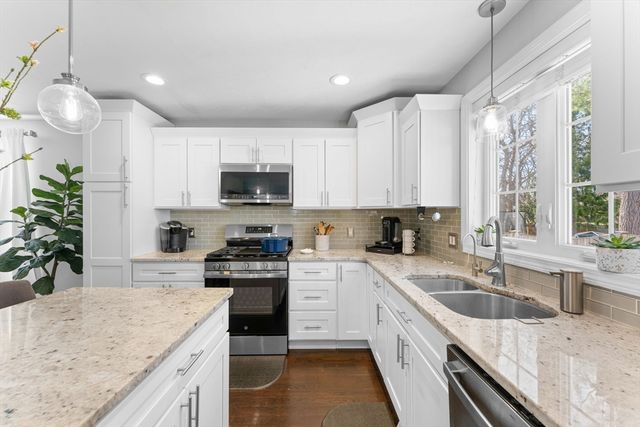 85 Burkeside Ave, Brockton, MA 02301