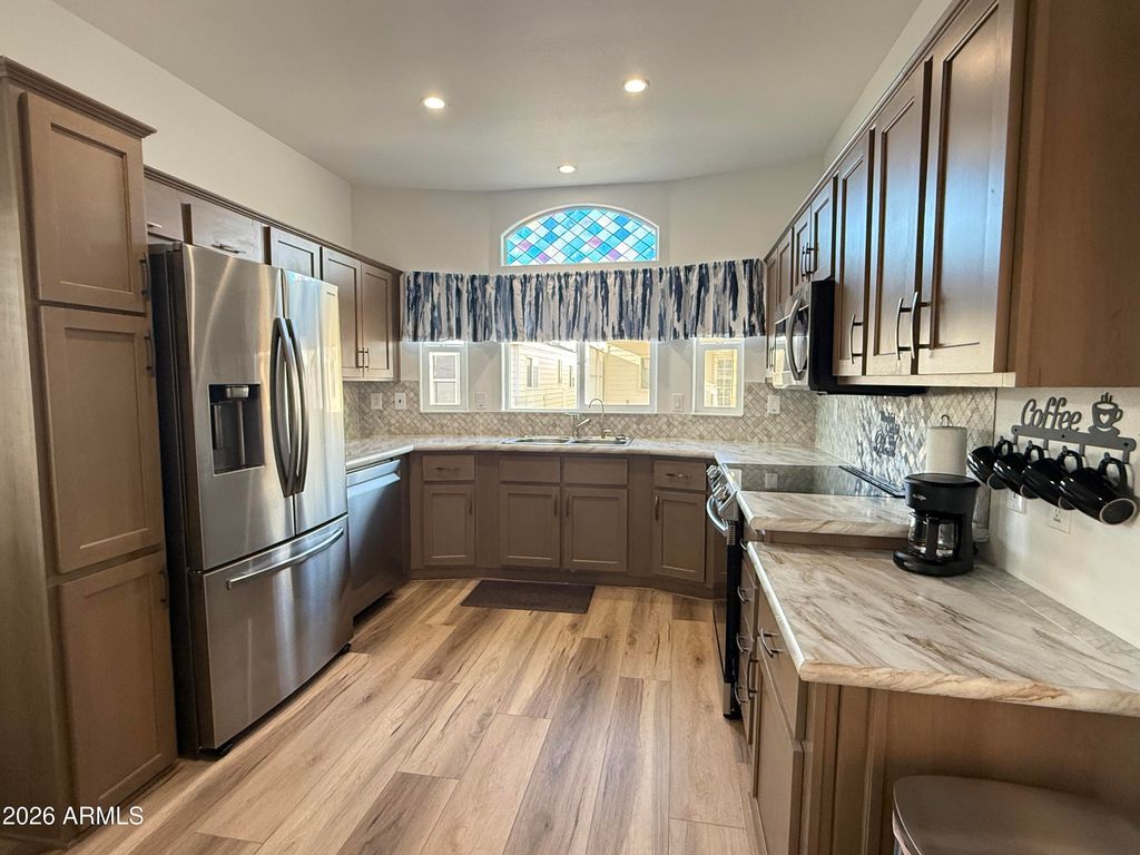 744 EMERALD Drive, Apache Junction, AZ 85119 — photo 4