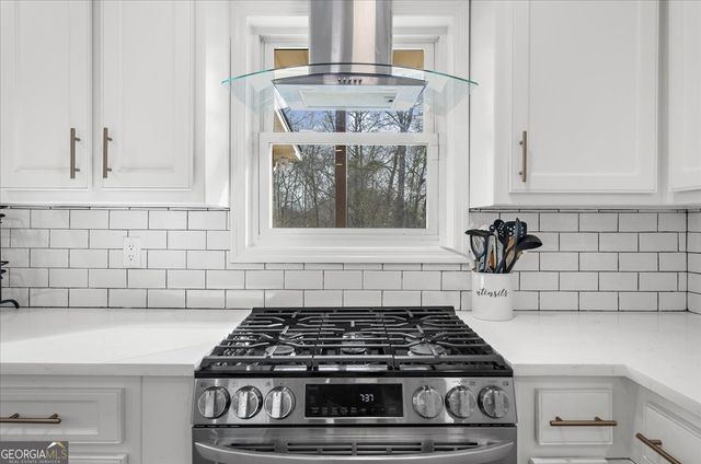 513 Rivercrest Drive, Woodstock, GA 30188