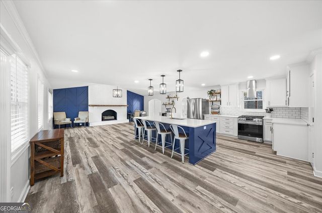 513 Rivercrest Drive, Woodstock, GA 30188