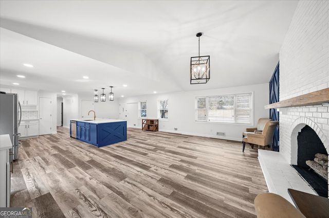 513 Rivercrest Drive, Woodstock, GA 30188