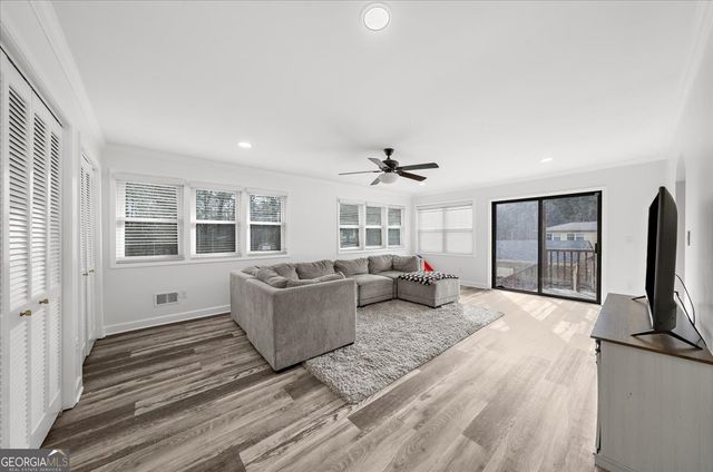 513 Rivercrest Drive, Woodstock, GA 30188