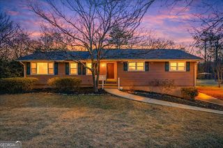 513 Rivercrest Drive, Woodstock, GA 30188