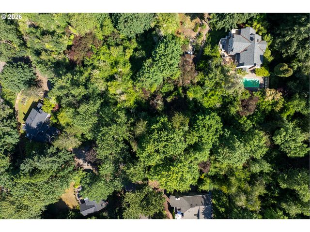 S POWERS Ct, Portland, OR 97219