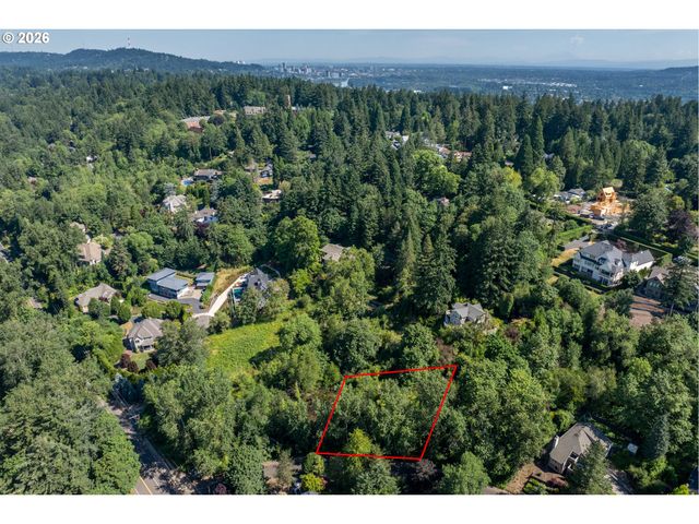S POWERS Ct, Portland, OR 97219