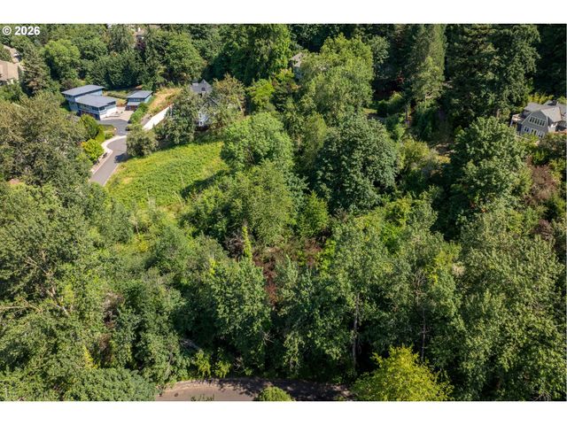 S POWERS Ct, Portland, OR 97219