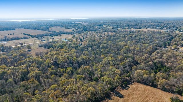 6144 Farm Road 197, Arthur City, TX 75411