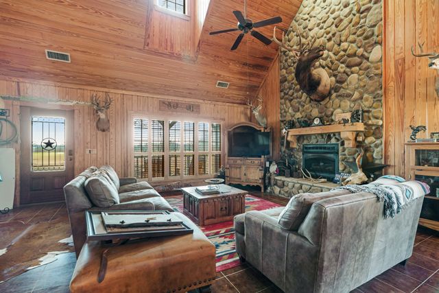 6144 Farm Road 197, Arthur City, TX 75411