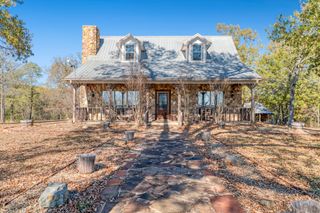6144 Farm Road 197, Arthur City, TX 75411