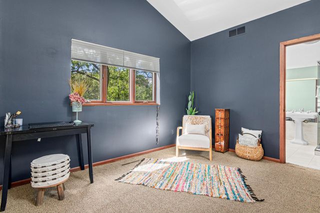 15120 Chestnut Circle, Burnsville, MN 55306