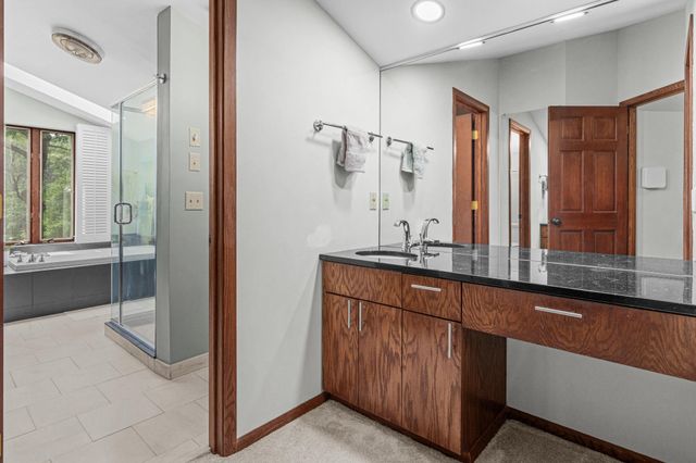 15120 Chestnut Circle, Burnsville, MN 55306