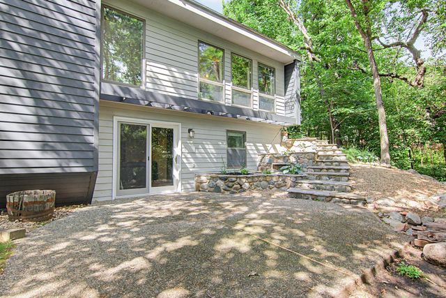 15120 Chestnut Circle, Burnsville, MN 55306