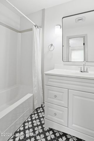 1311 Dawkins School Rd, La Grange, KY 40031
