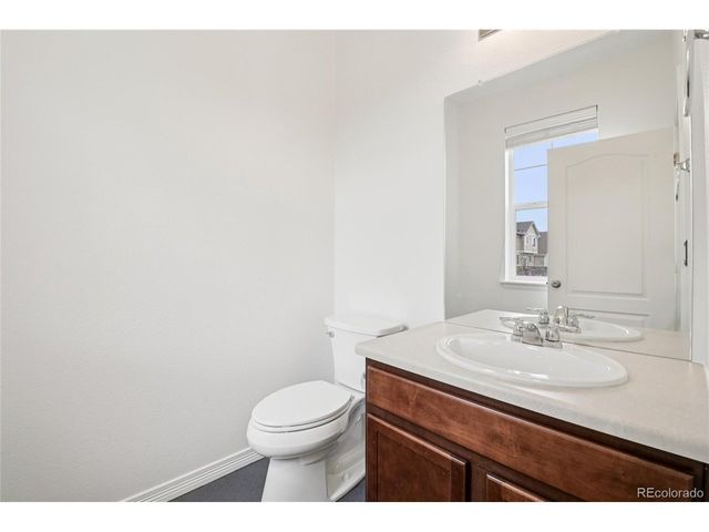 25819 E Bayaud Ave, Aurora, CO 80018