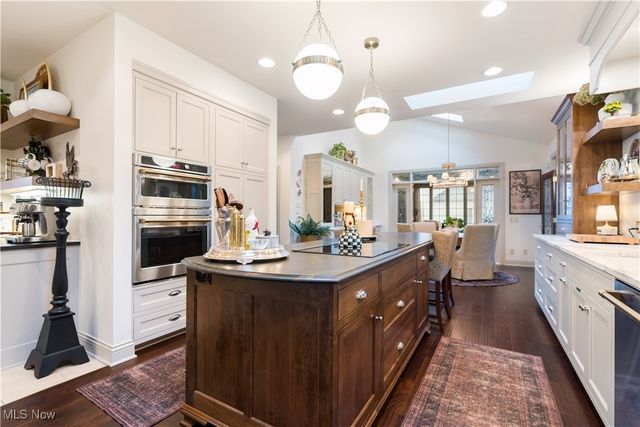 6182 Bertram Avenue NW, Canton, OH 44718