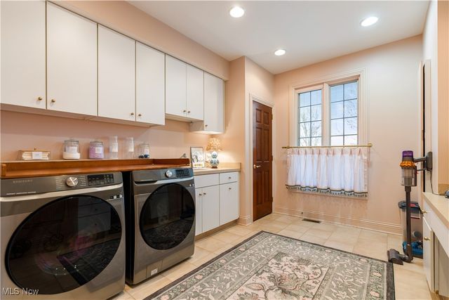 6182 Bertram Avenue NW, Canton, OH 44718