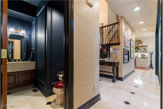 6182 Bertram Avenue NW, Canton, OH 44718