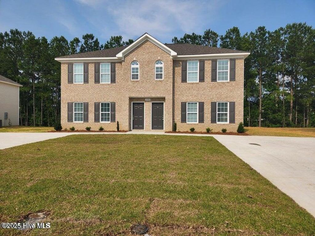 1226 Masters Lane B, Greenville, NC 27834