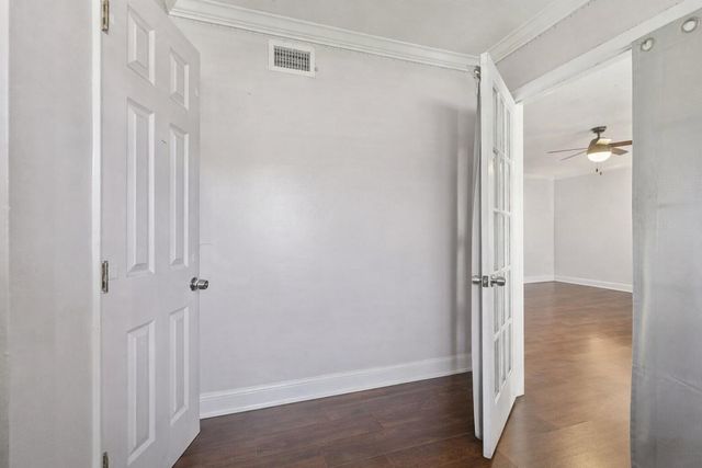 4688 NW 1st Street, Plantation, FL 33317