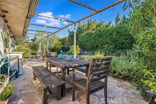6334 Aquarius Avenue, Agoura Hills, CA 91301