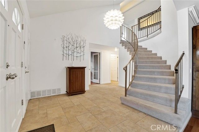 6334 Aquarius Avenue, Agoura Hills, CA 91301