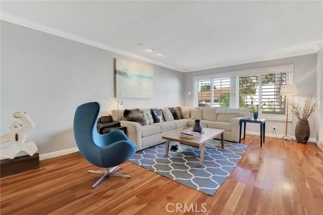 6334 Aquarius Avenue, Agoura Hills, CA 91301