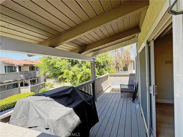 1345 Cabrillo Park E10, Santa Ana, CA 92701