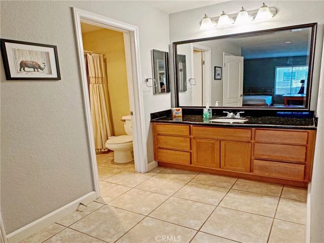 1345 Cabrillo Park E10, Santa Ana, CA 92701