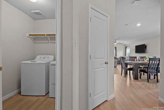 6651 Beehive, San Antonio, TX 78252