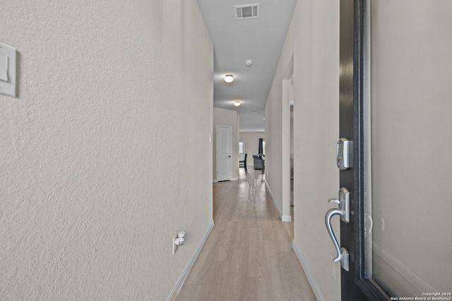 6651 Beehive, San Antonio, TX 78252