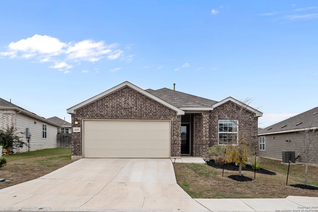 6651 Beehive, San Antonio, TX 78252