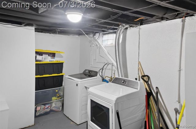 21326 Ithaca Avenue, Ferndale, MI 48220