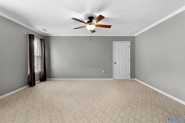 708 Apache Street NW, Hartselle, AL 35640