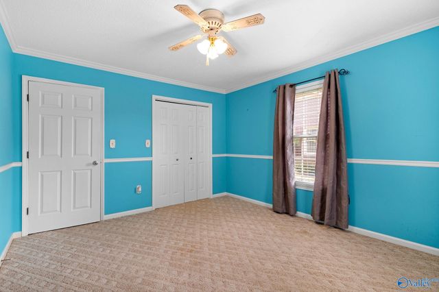708 Apache Street NW, Hartselle, AL 35640