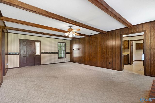 708 Apache Street NW, Hartselle, AL 35640