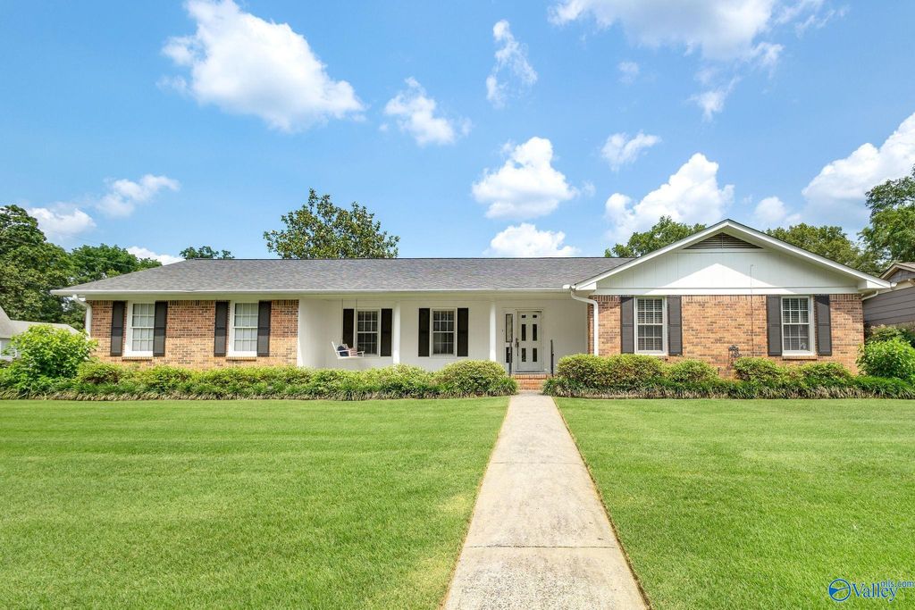 708 Apache Street NW, Hartselle, AL 35640